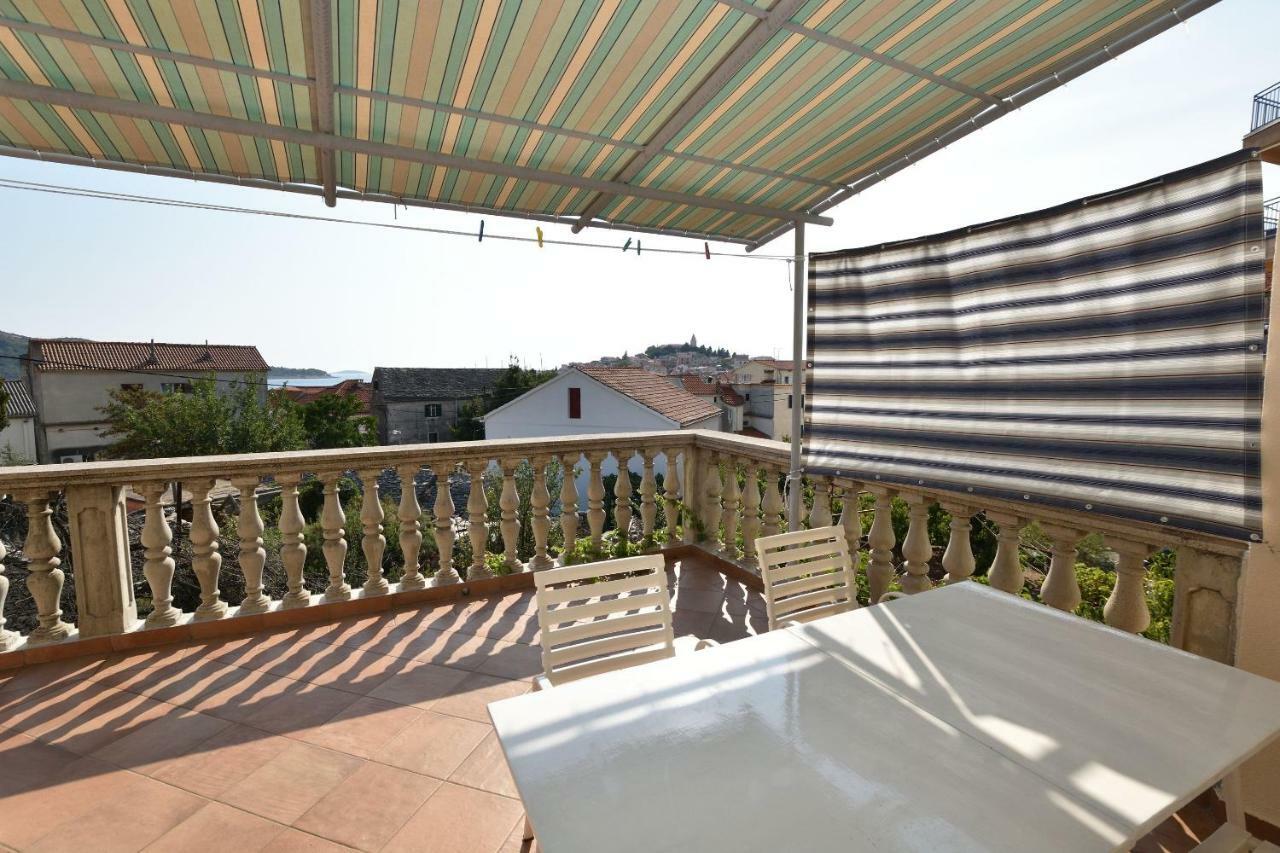Apartment Damir Primosten Bagian luar foto